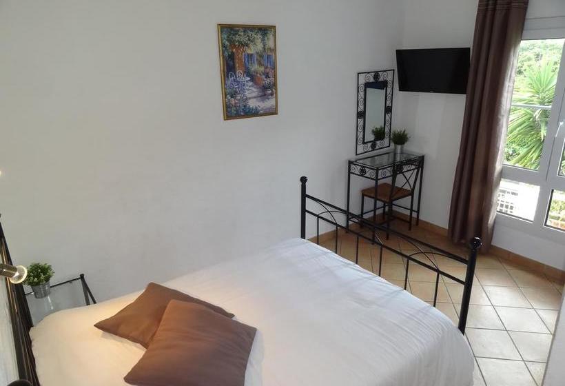 فندق de la Plage