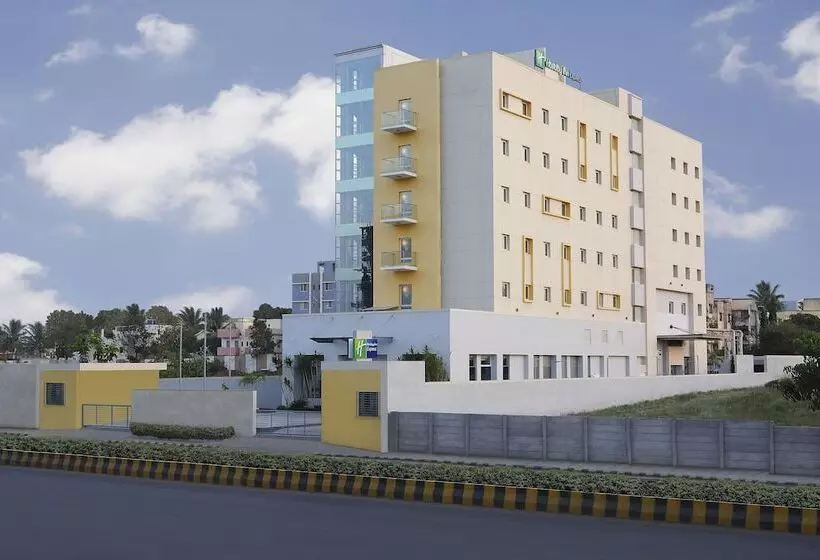 ホテル Holiday Inn Express Nashik Indira Nagar, An Ihg