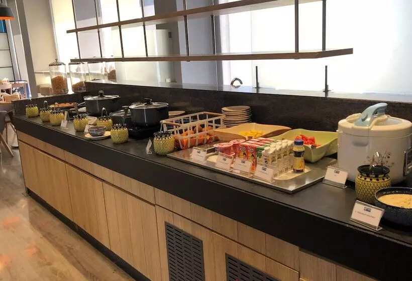 ホテル Holiday Inn Express Nashik Indira Nagar, An Ihg