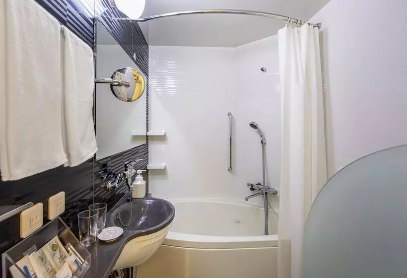 Hotelli Ibis Styles Tokyo Ginza
