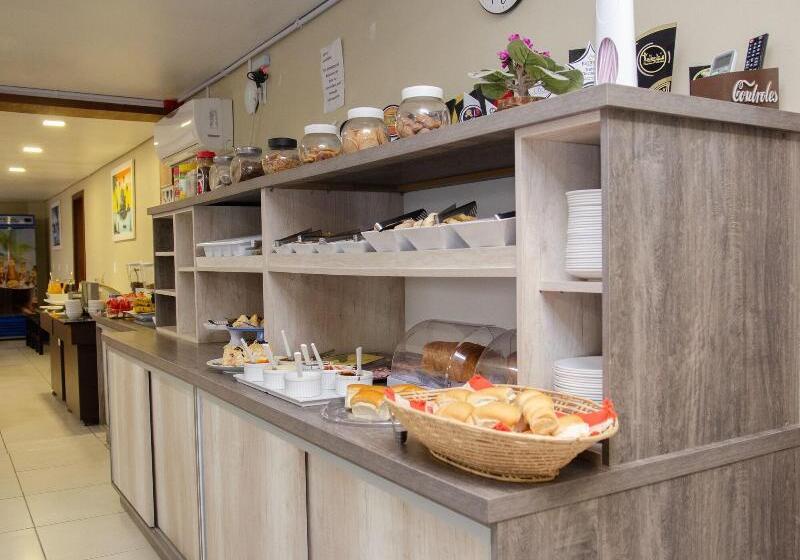 ホテル Marechal Plaza