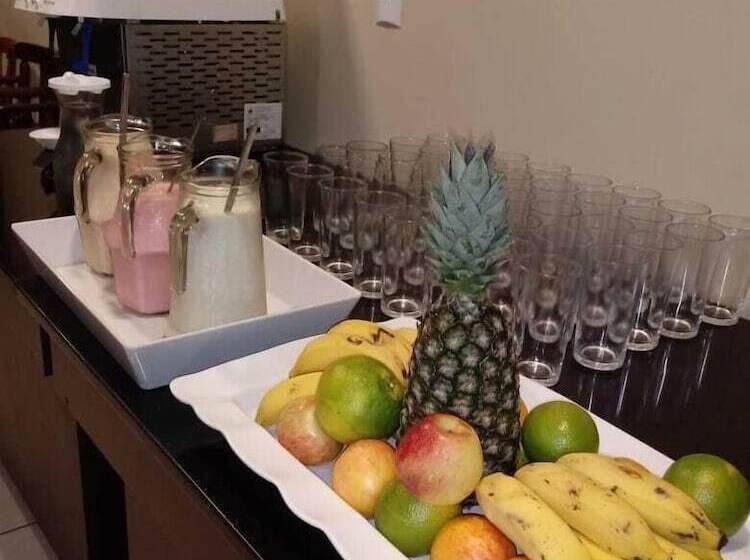 ホテル Marechal Plaza