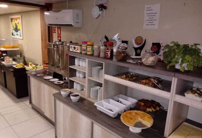 ホテル Marechal Plaza