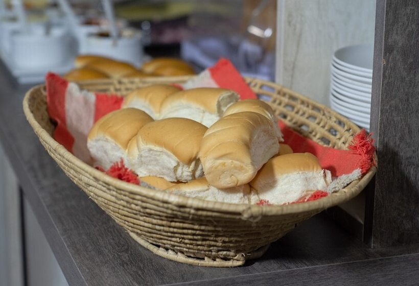 ホテル Marechal Plaza