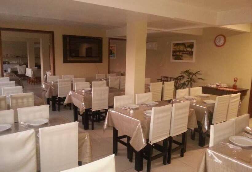 ホテル Marechal Plaza