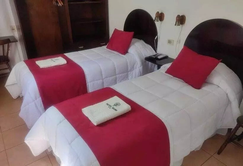 Hotelli Romi