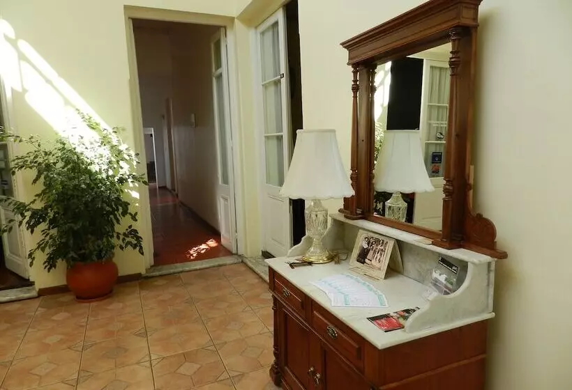 Hotelli Romi