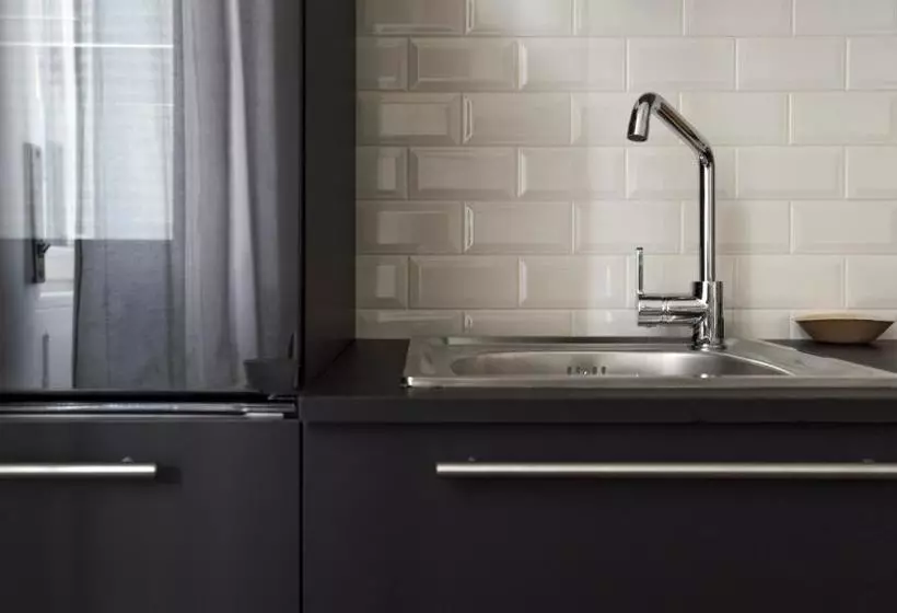 هتل Veniero By Italianway Apartments