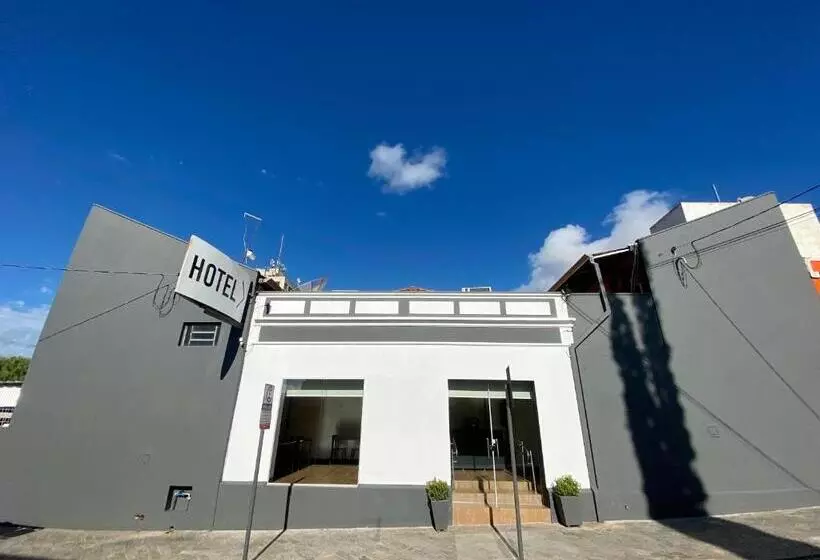 ホテル Vitória