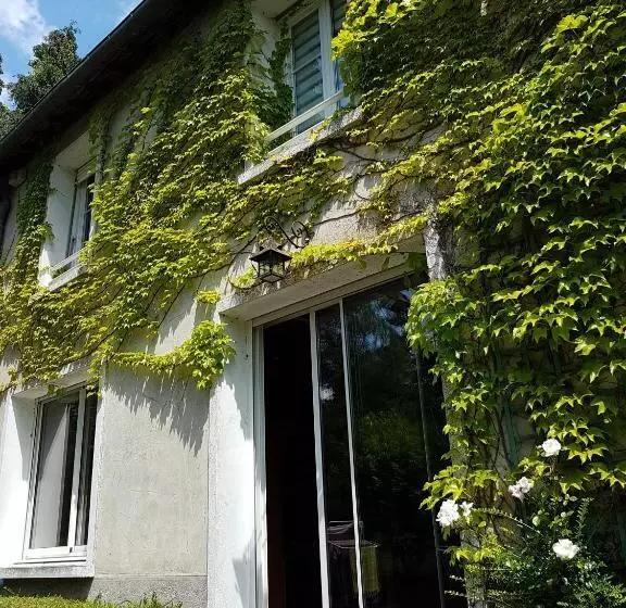 ベッドアンドブレックファースト Chambres D Hôtes Les Ifs