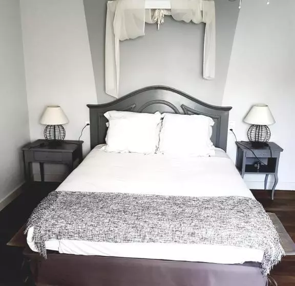 ベッドアンドブレックファースト Chambres D Hôtes Les Ifs