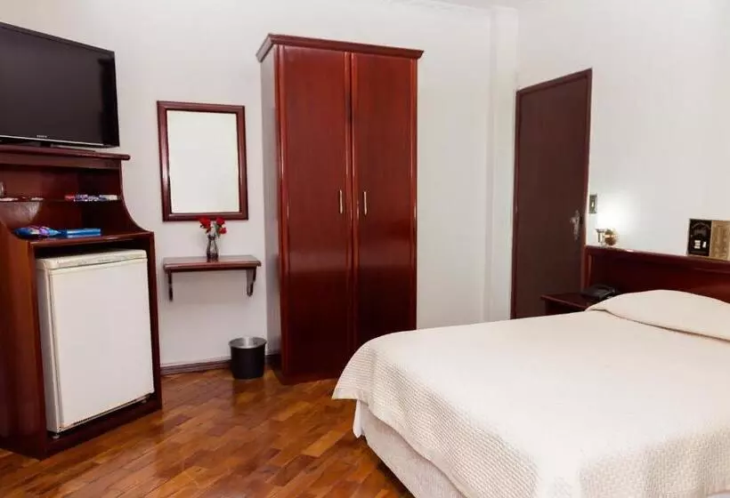 هتل Castelar Novo