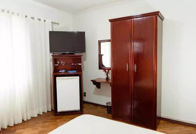 هتل Castelar Novo