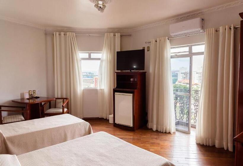 ホテル Castelar Novo