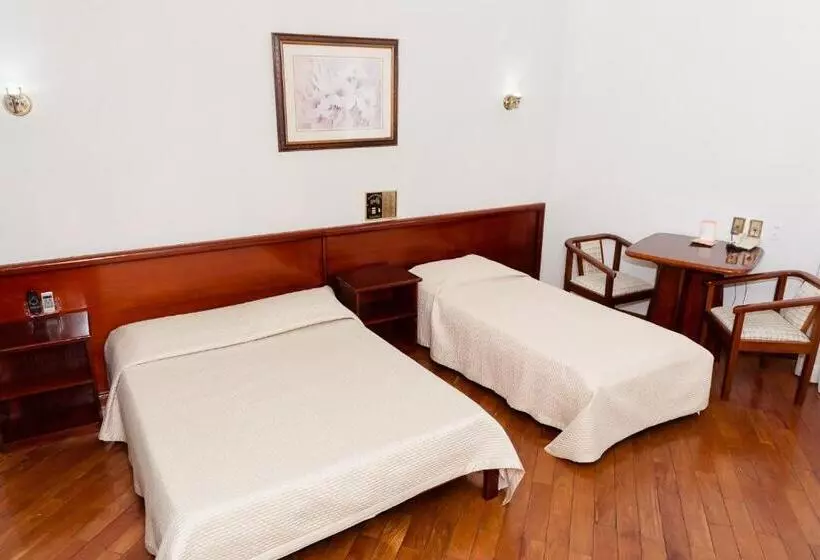 هتل Castelar Novo
