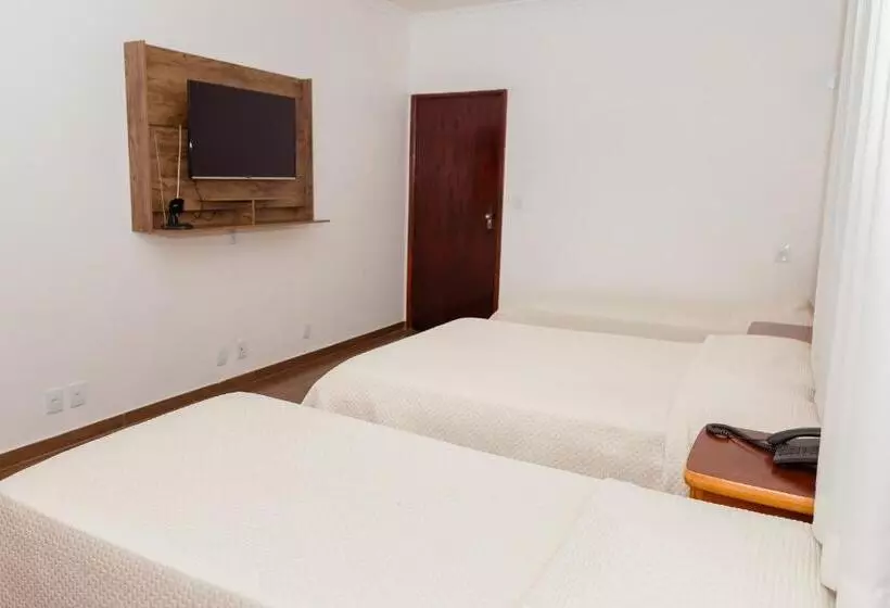 هتل Castelar Novo