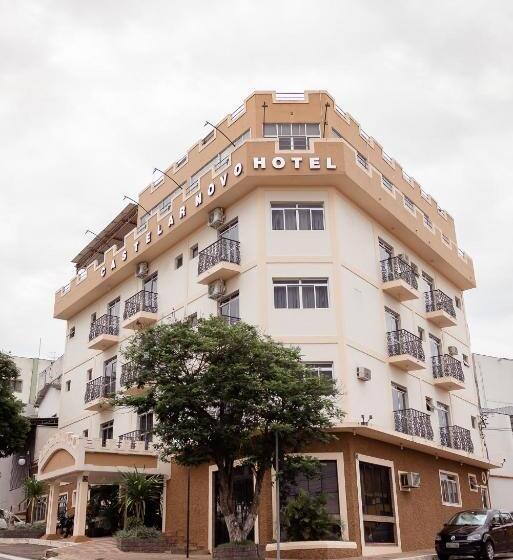 ホテル Castelar Novo