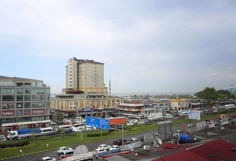 هتل Cay Der Konaklama