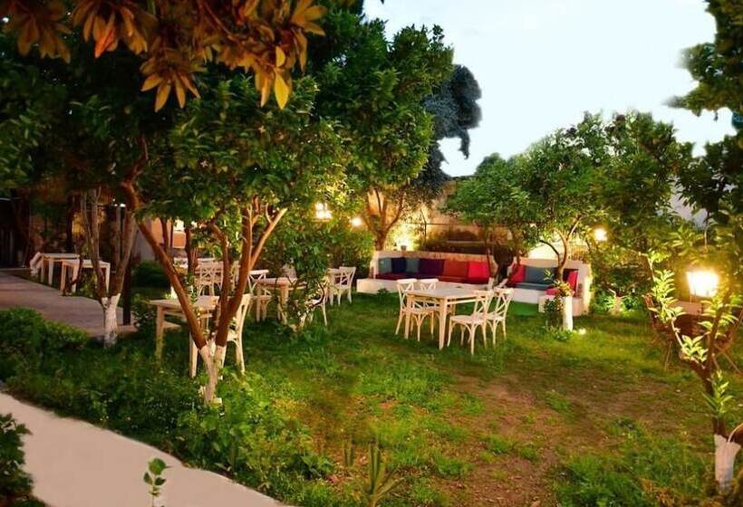 בית מלון כפרי Costa Marina