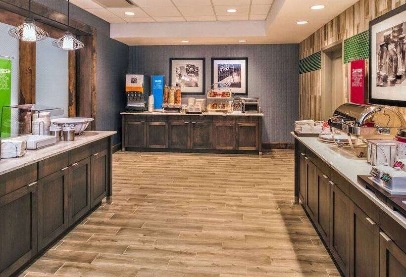 בית מלון כפרי Hampton Inn Paragould