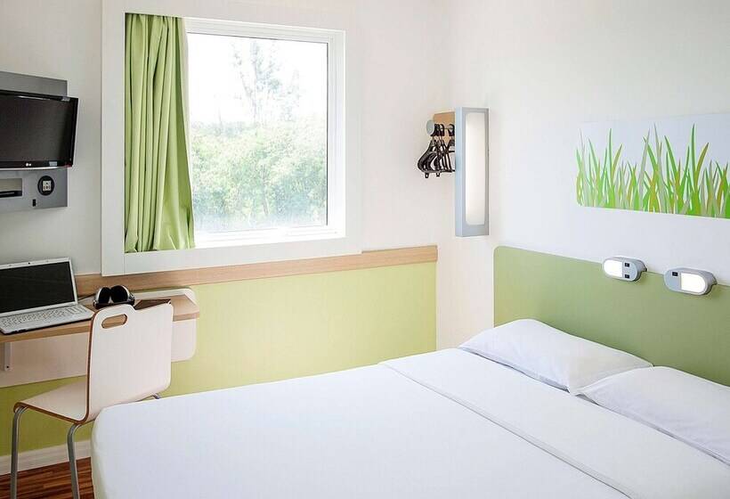 בית מלון כפרי Ibis Budget Piracicaba