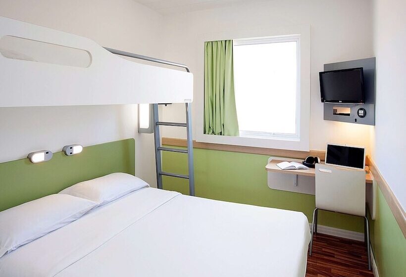 בית מלון כפרי Ibis Budget Piracicaba