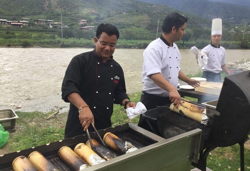 Hotel Le Méridien Paro, Riverfront