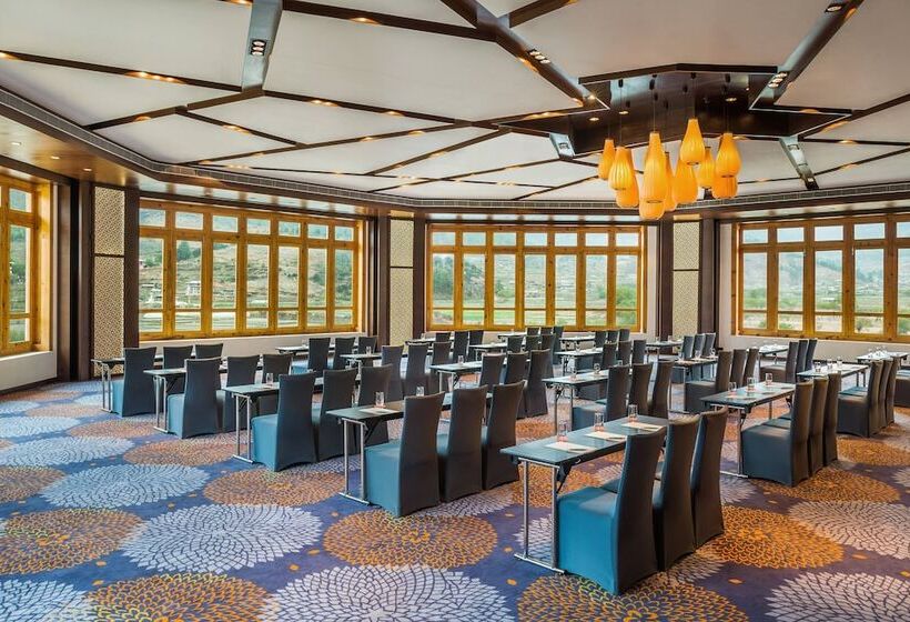 Hotel Le Méridien Paro, Riverfront