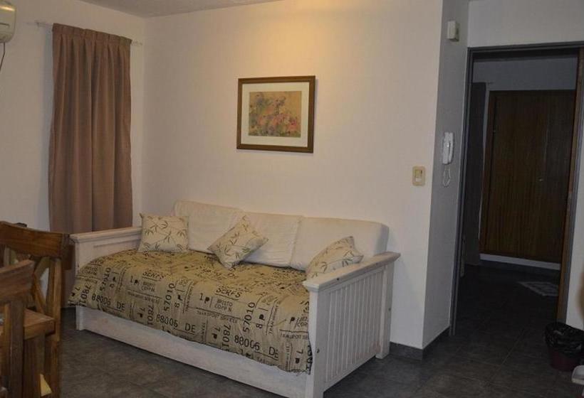 בית מלון כפרי Mayo