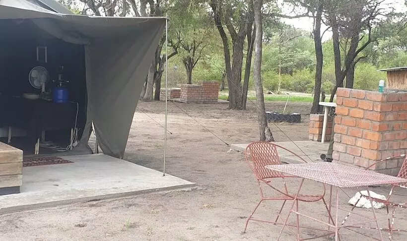 هتل Paradise Camp