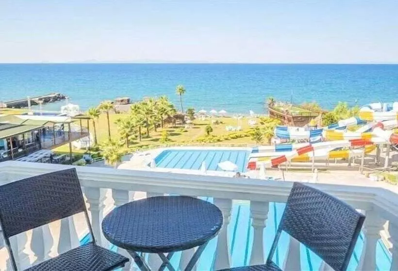 Issos Otel