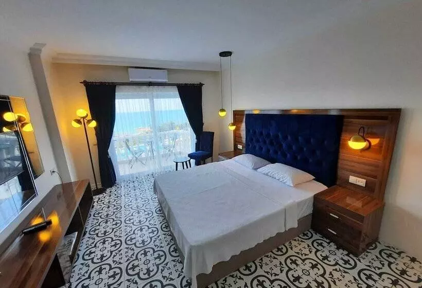 Issos Otel