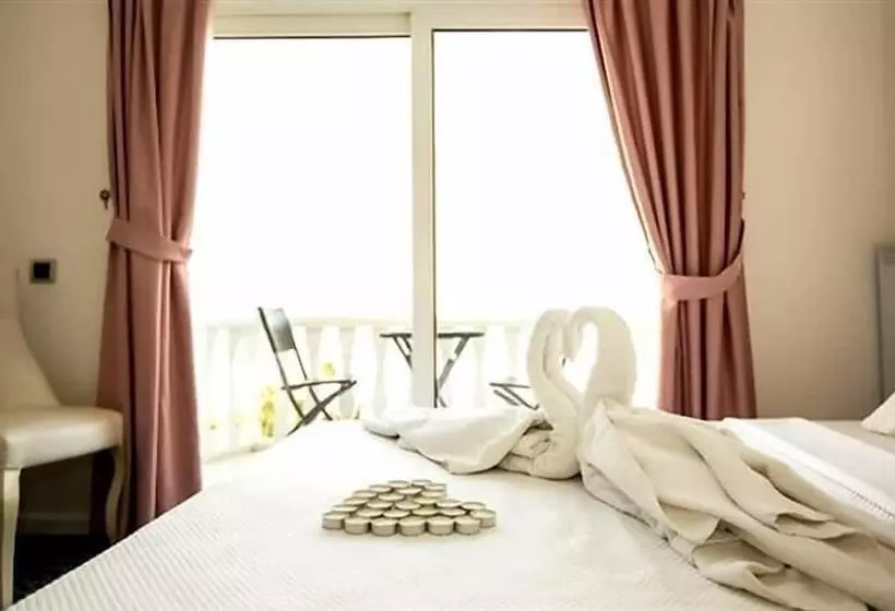 Issos Otel