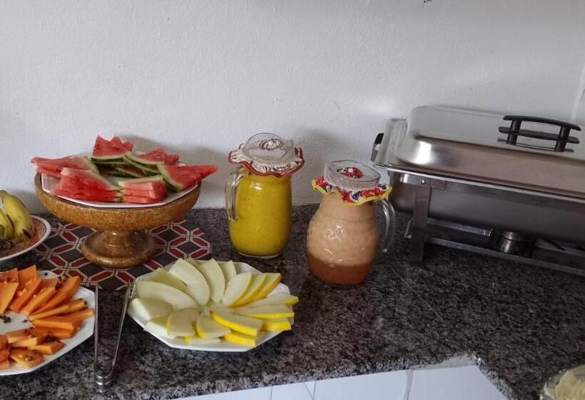 Bed and Breakfast Pousada Aconchego Da Valdirene