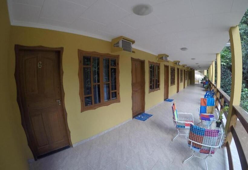 ベッドアンドブレックファースト Pousada Serraninhos