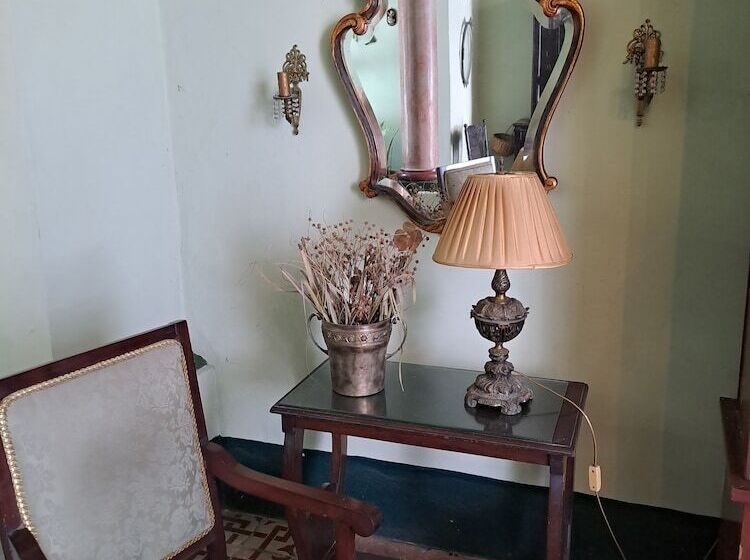 هتل Casa Miriam Hostal Colonial