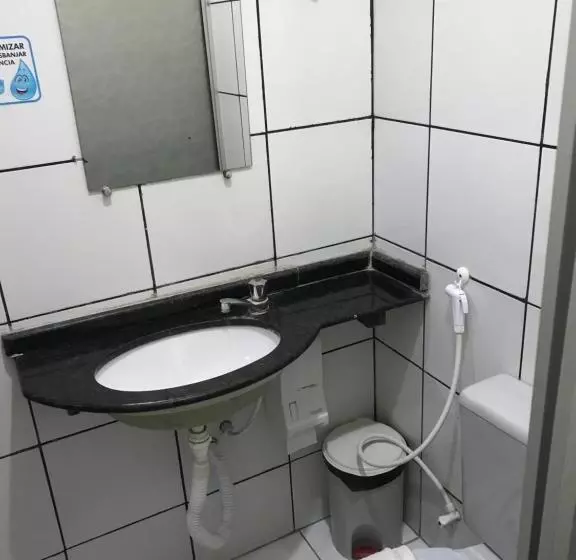 Hotelli Monólitos