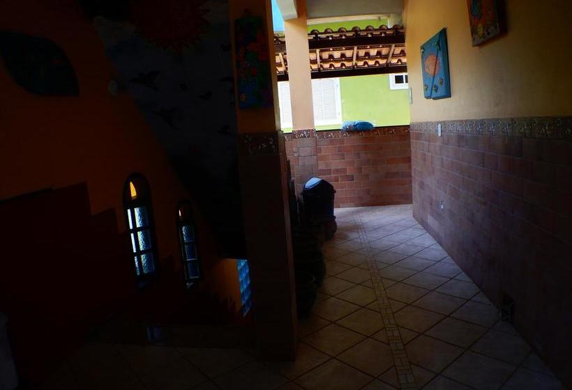 호스텔 Pousada Ilha Grande Araçatiba