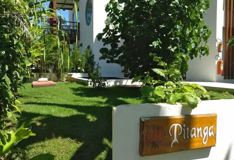 Hotelli La Réserve Design Villas