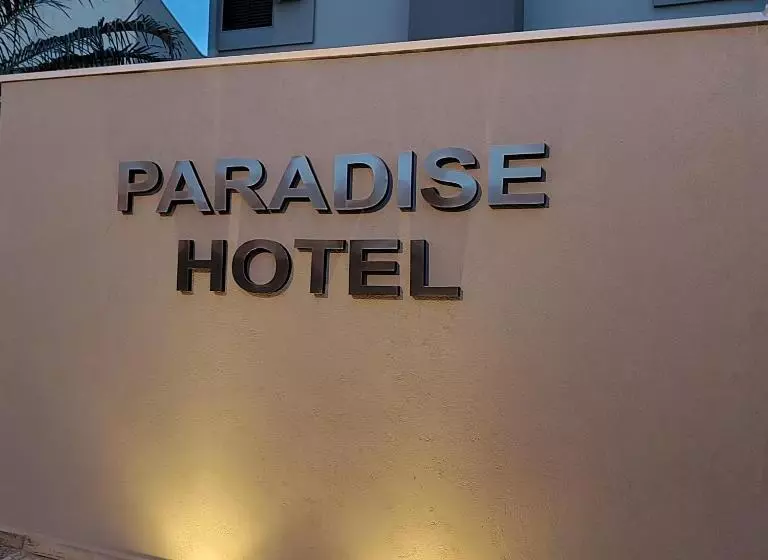 ホテル Paradise