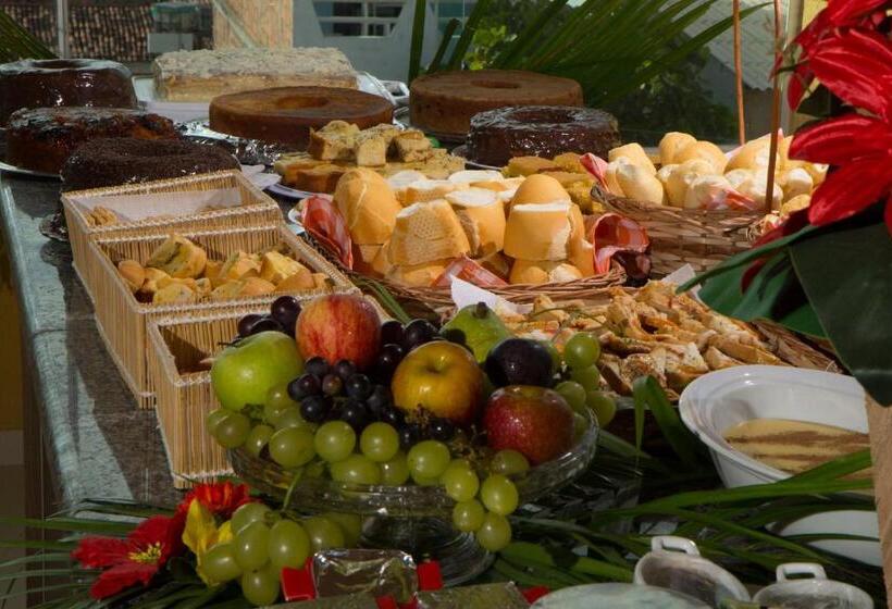 هتل Pousada Maragolfinho