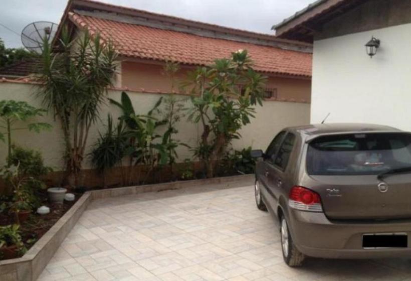 Bertioga Beach Hostel