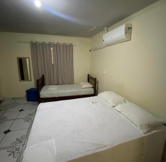 Casa Do Professor Hostel