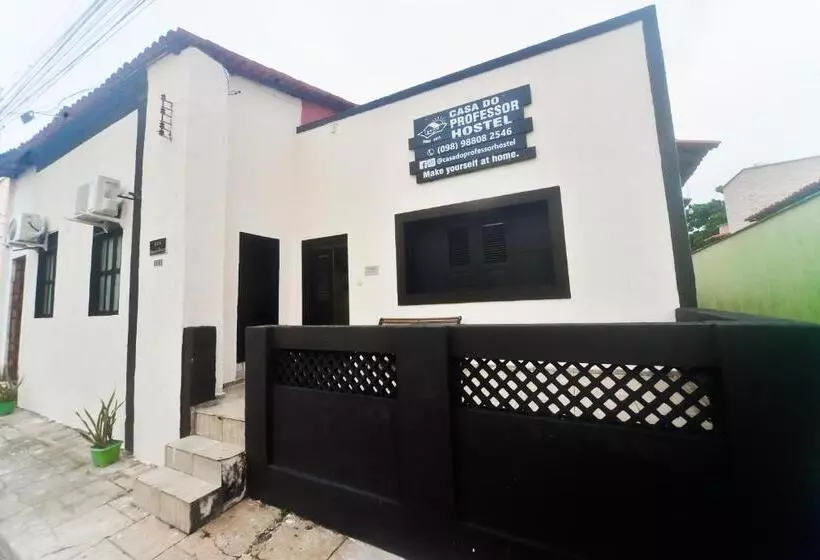 Casa Do Professor Hostel