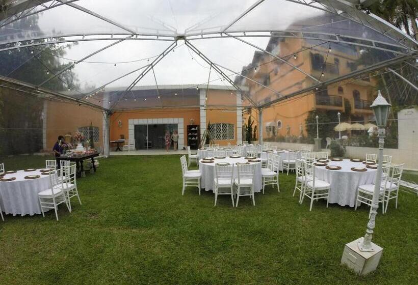 هتل Indaiá Praia