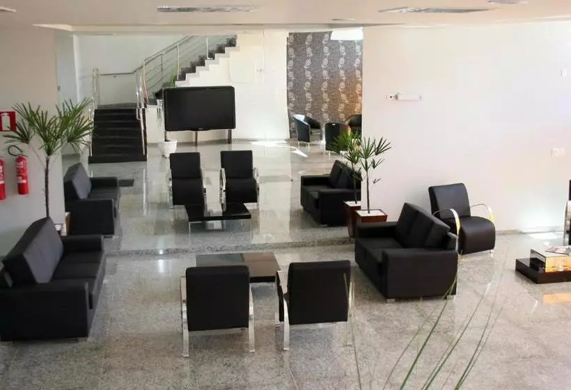 ホテル Pontal Plaza