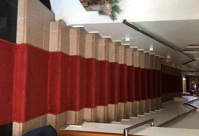 בית מלון כפרי Rey