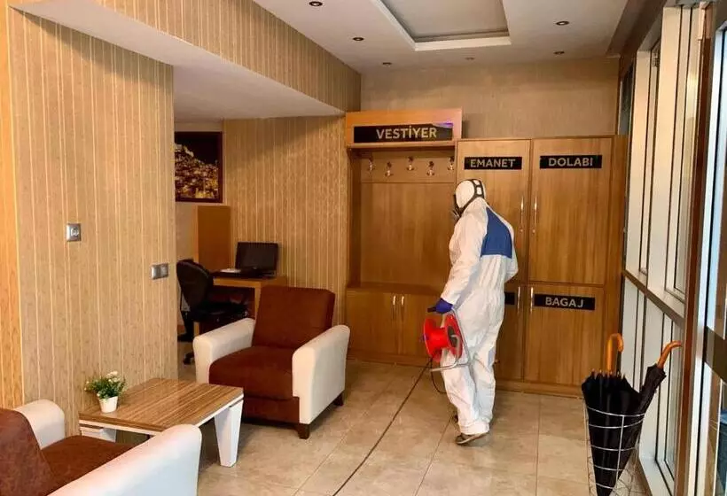 تختخواب و صبحانه Adana Yukselhan