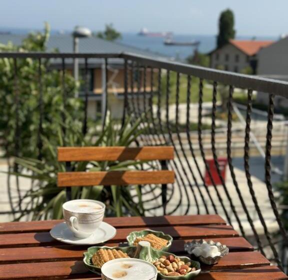 Bed and Breakfast Queen Seagull Boutique