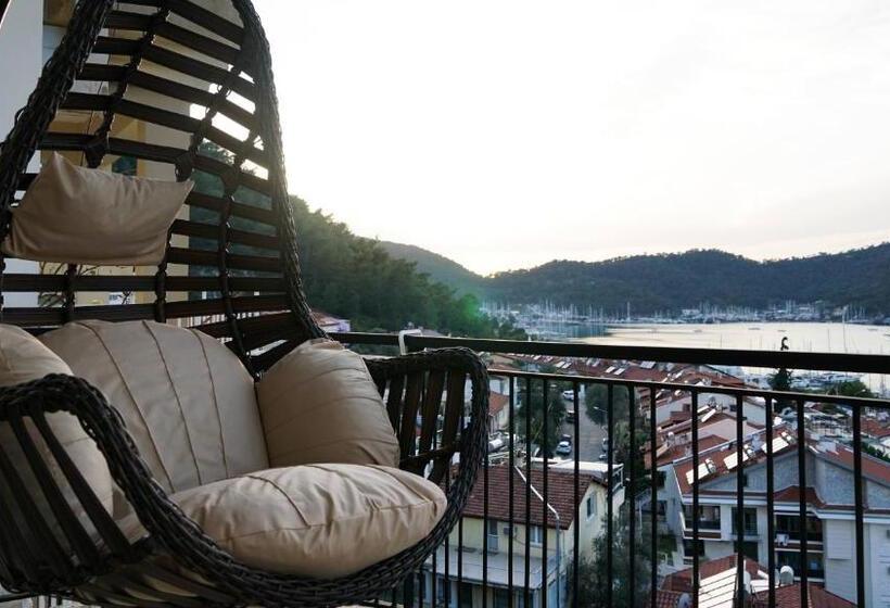 El Camino Hostel & Pub